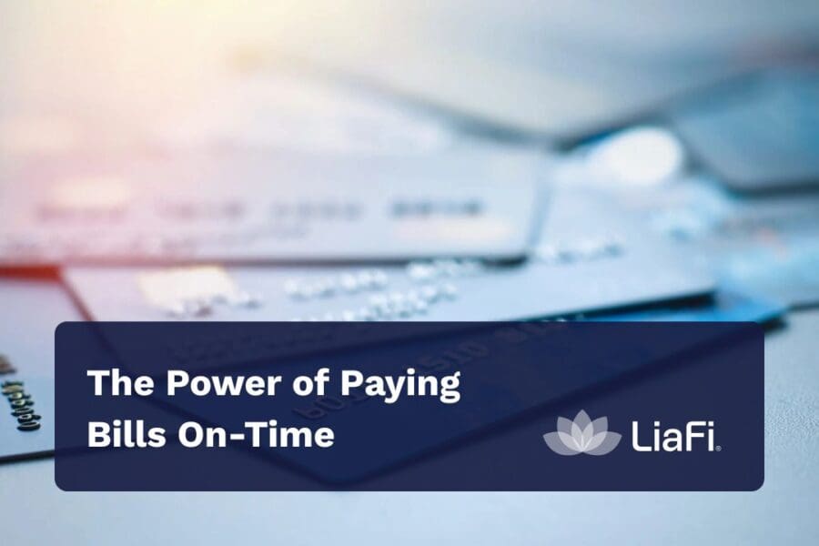 improve business credit score illustration showing on-time payments and cash flow management