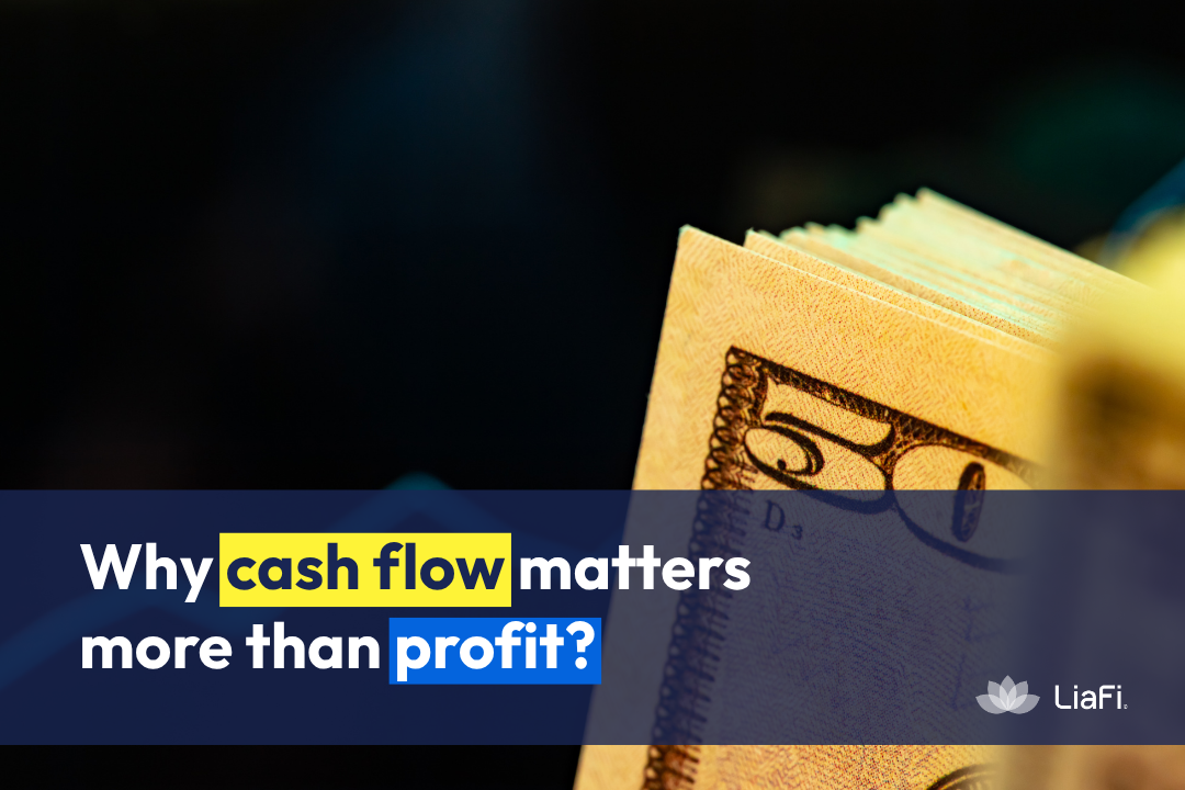 cash flow management vs profit showing difference between revenue and available cash